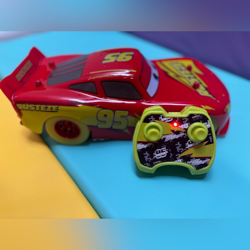 Lighting McQueen Glow Racers R/C Toy Cars - Picture 2 of 7